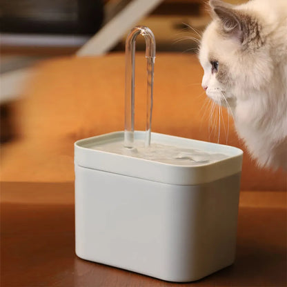 CLEVER PET™  Automatic Cat / Small Dog Water Fountain